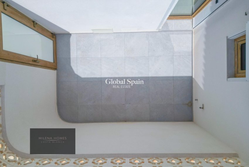 Resale - VILLA -
CABO ROIG