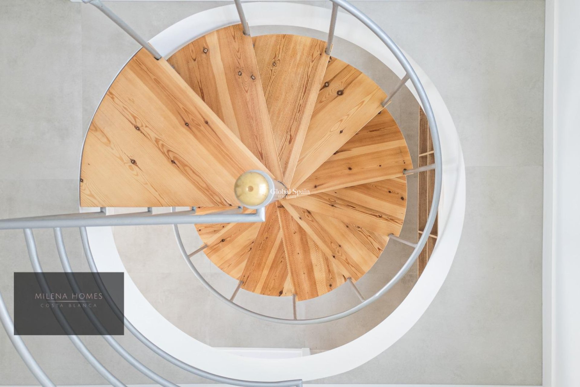 Resale - VILLA -
CABO ROIG