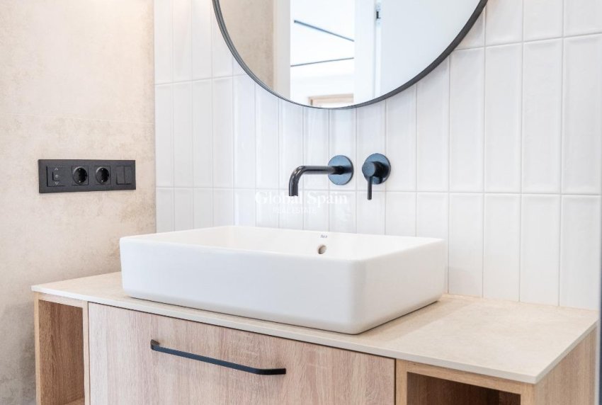 Resale - VILLA -
CABO ROIG