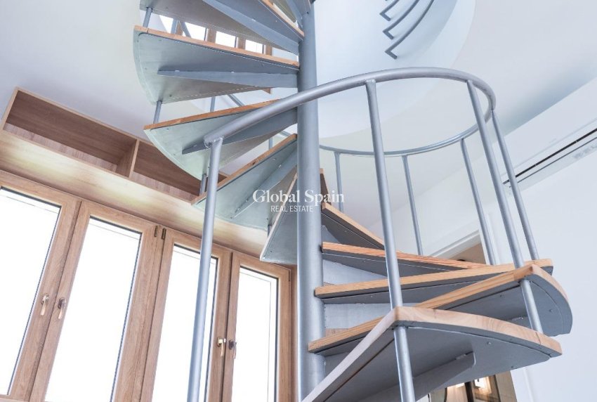 Resale - VILLA -
CABO ROIG