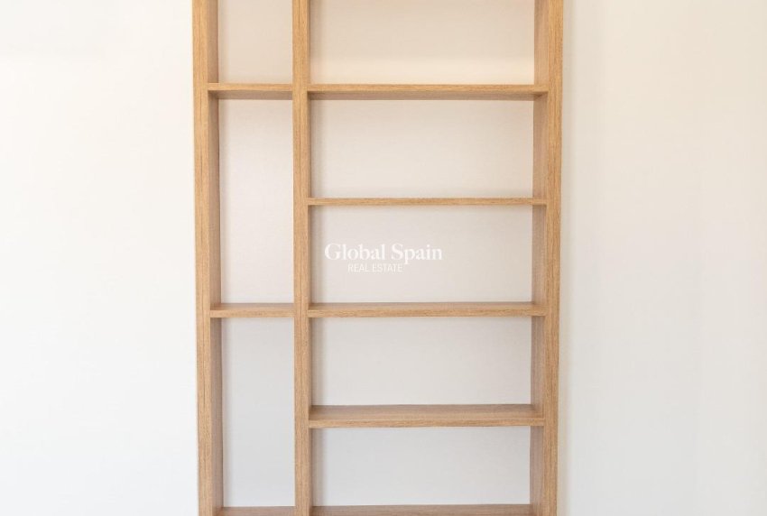 Resale - VILLA -
CABO ROIG