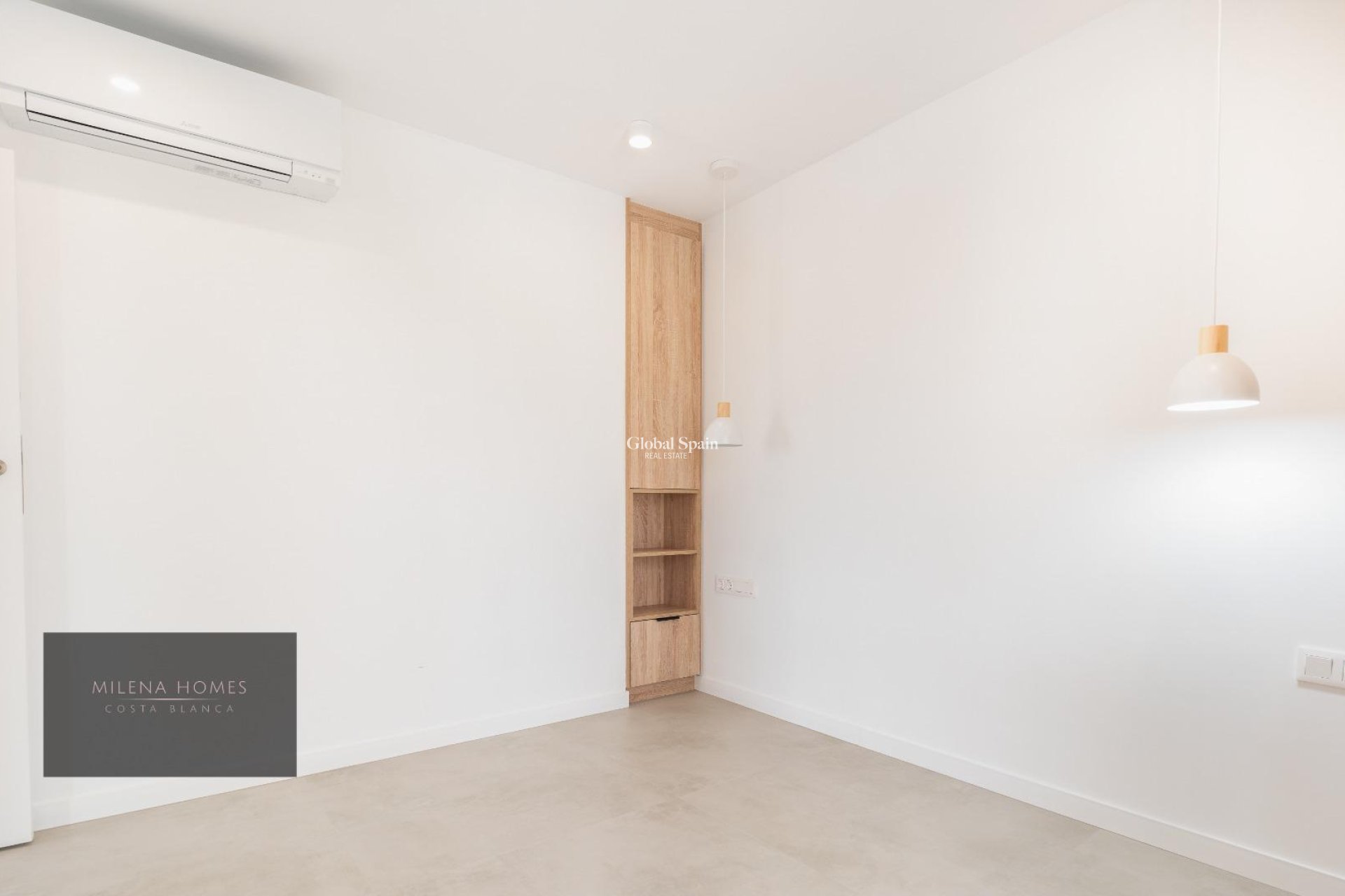 Resale - VILLA -
CABO ROIG