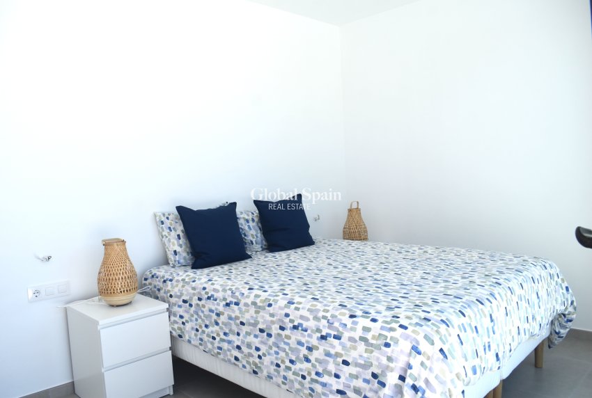 Resale - VILLA -
CALASPARRA - Inland