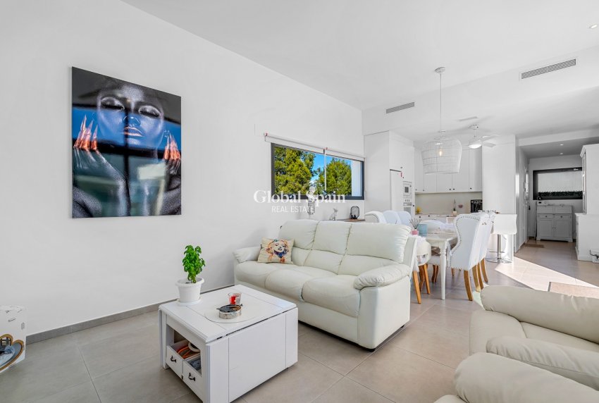 Resale - VILLA -
CALASPARRA - Inland