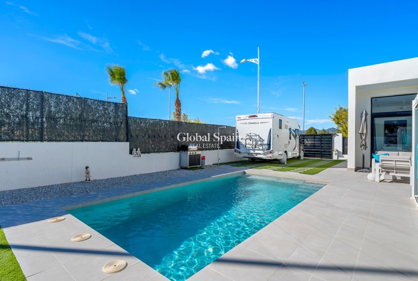 Resale - VILLA -
CALASPARRA - Inland