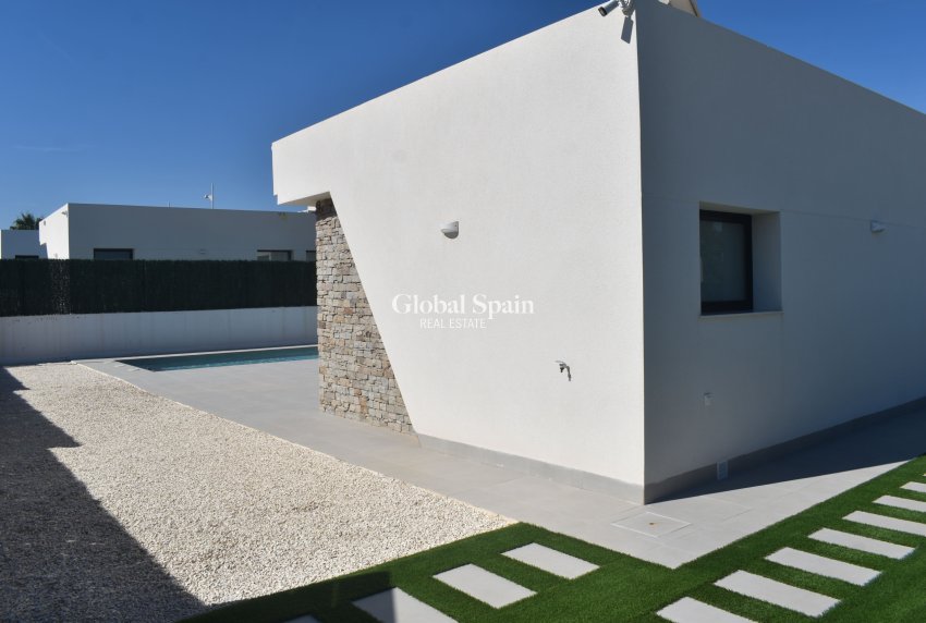 Resale - VILLA -
CALASPARRA - Inland