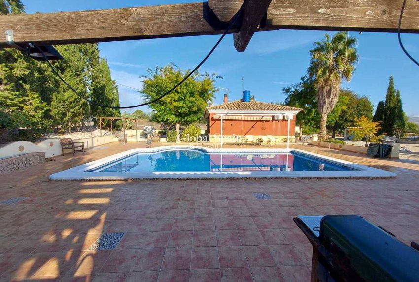 Resale - VILLA -
CALASPARRA - Inland