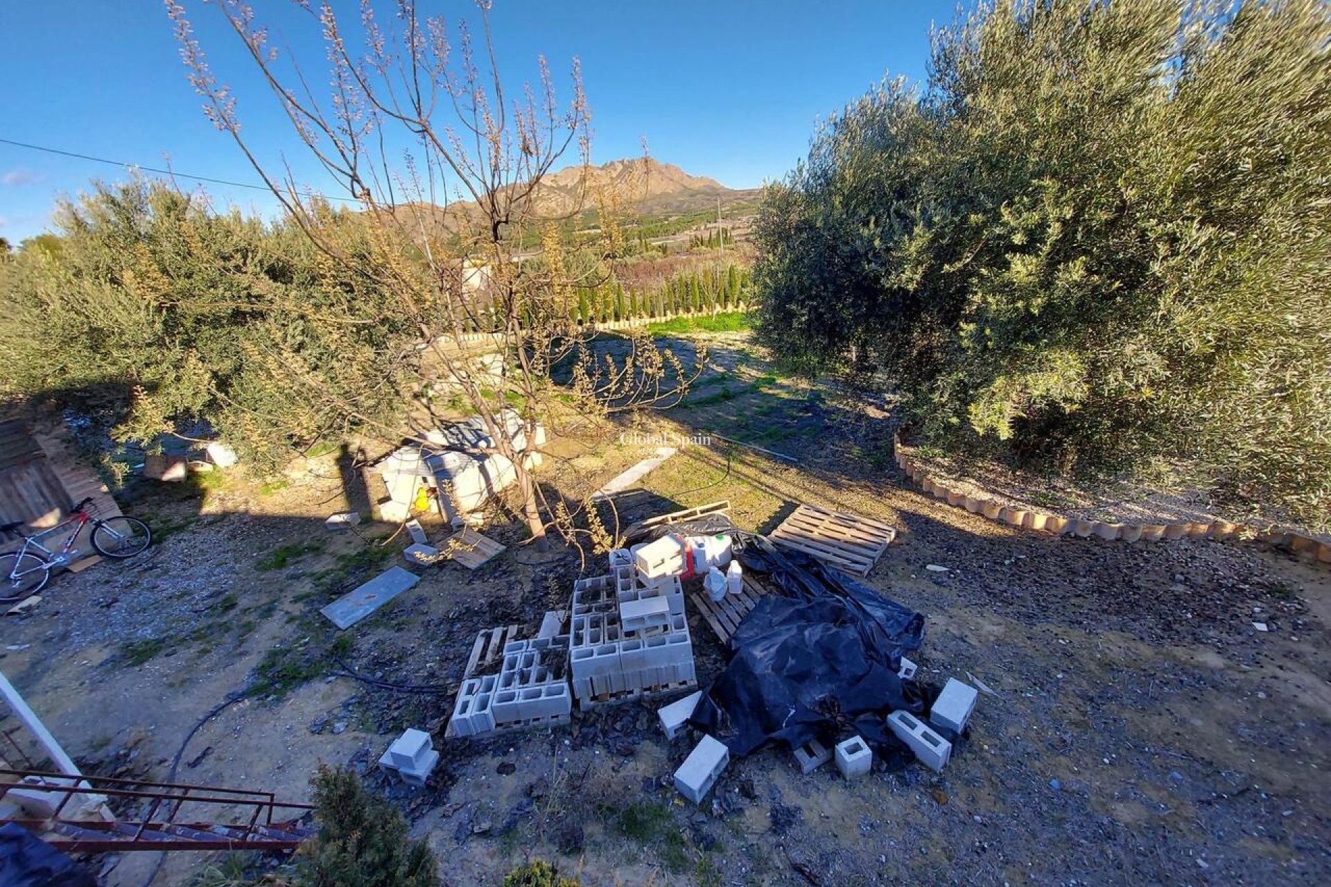 Resale - VILLA -
CALASPARRA - Inland