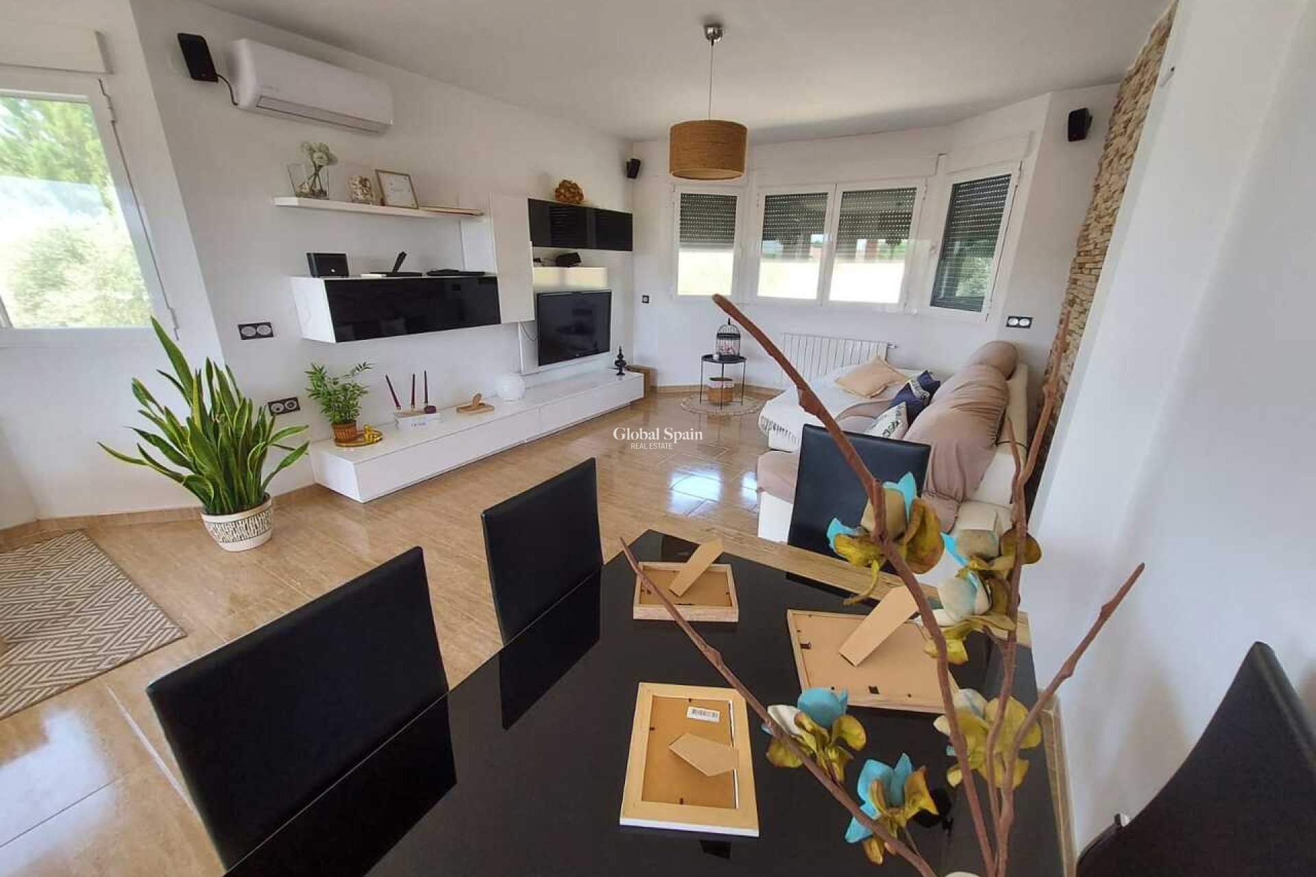 Resale - VILLA -
CALASPARRA - Inland