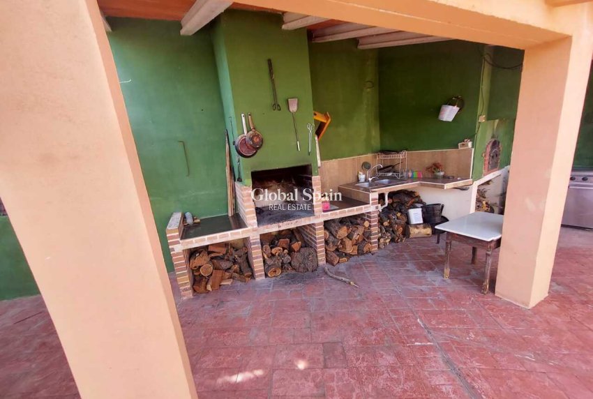 Resale - VILLA -
CALASPARRA - Inland