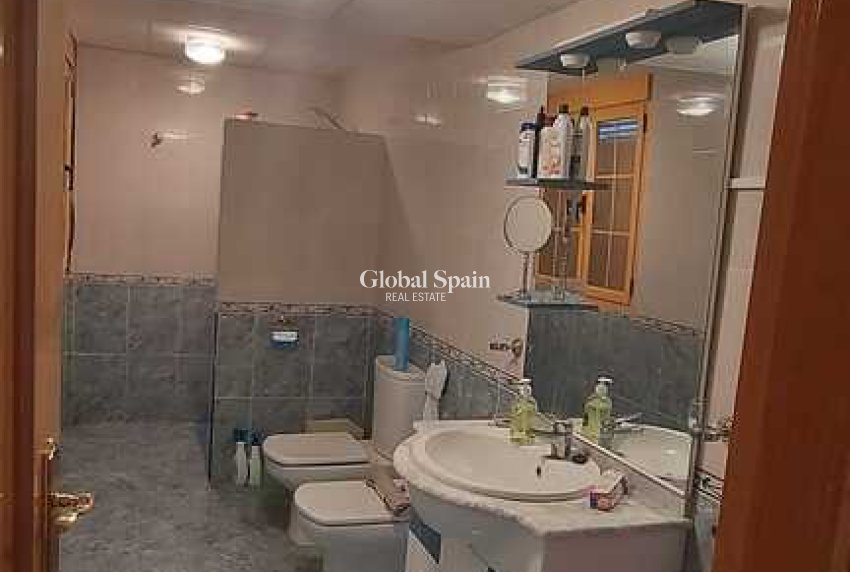 Resale - VILLA -
CALASPARRA - Inland