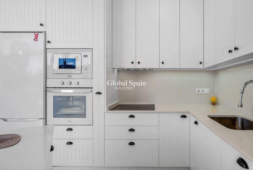 Resale - VILLA -
CALASPARRA - Inland