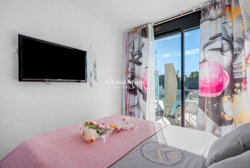 Resale - VILLA -
CALASPARRA - Inland