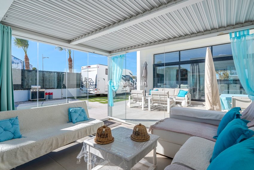 Resale - VILLA -
CALASPARRA - Inland