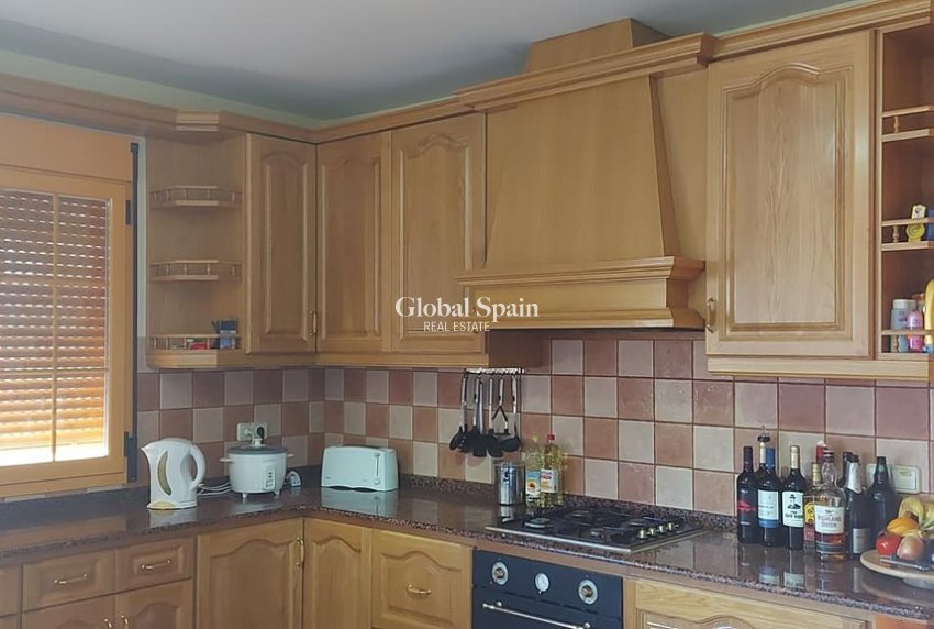 Resale - VILLA -
CALASPARRA - Inland