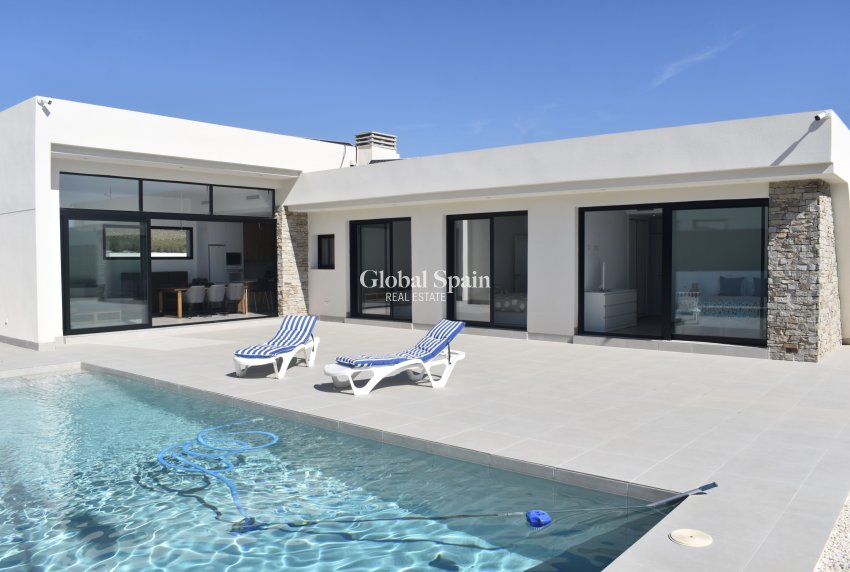 Resale - VILLA -
CALASPARRA - Inland