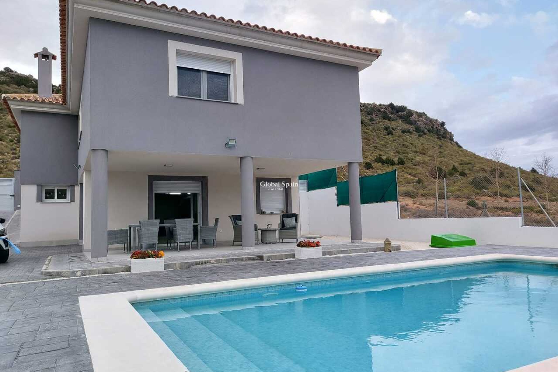 Resale - VILLA -
CALASPARRA - Inland