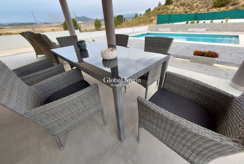 Resale - VILLA -
CALASPARRA - Inland