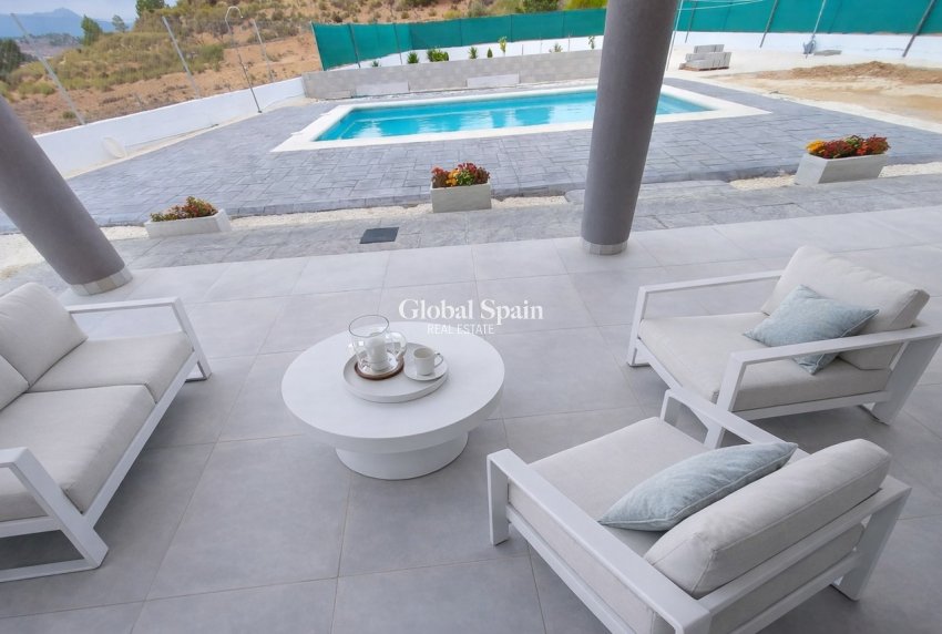 Resale - VILLA -
CALASPARRA - Inland