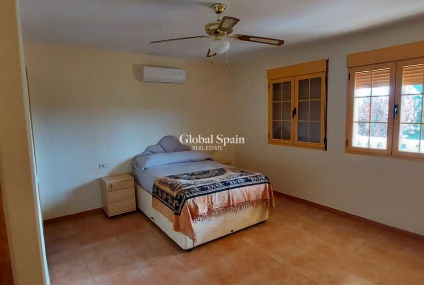 Resale - VILLA -
CALASPARRA - Inland