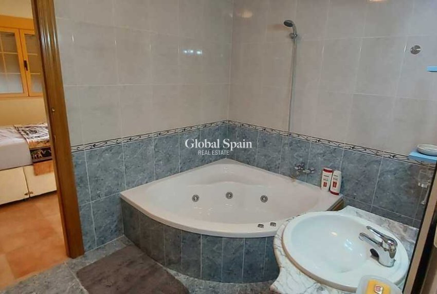 Resale - VILLA -
CALASPARRA - Inland