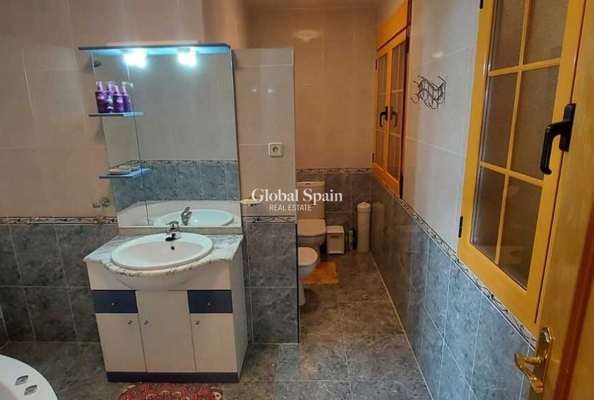 Resale - VILLA -
CALASPARRA - Inland