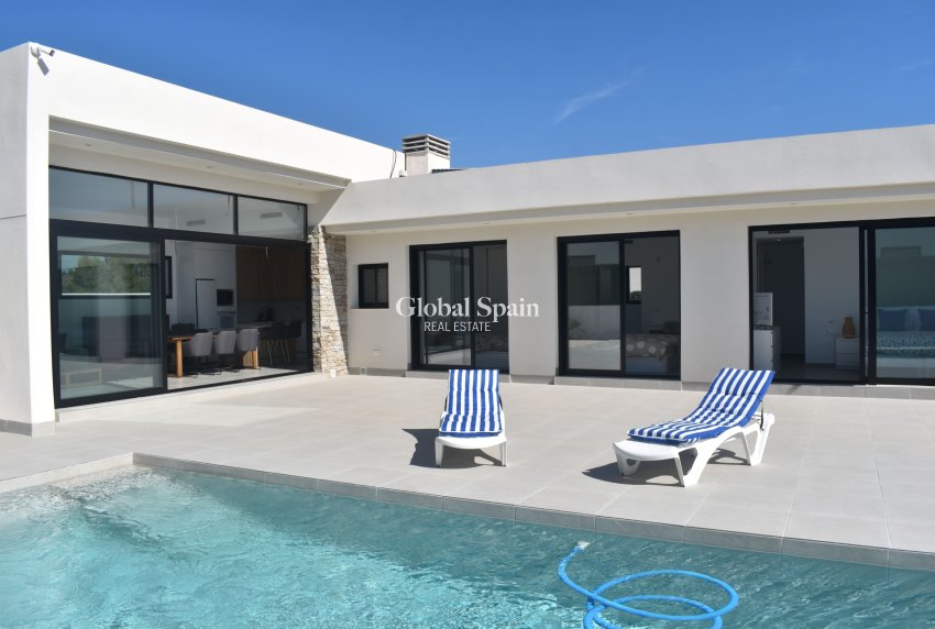 Resale - VILLA -
CALASPARRA - Inland