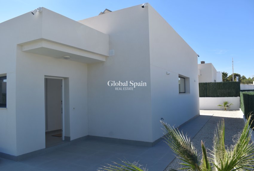 Resale - VILLA -
CALASPARRA - Inland