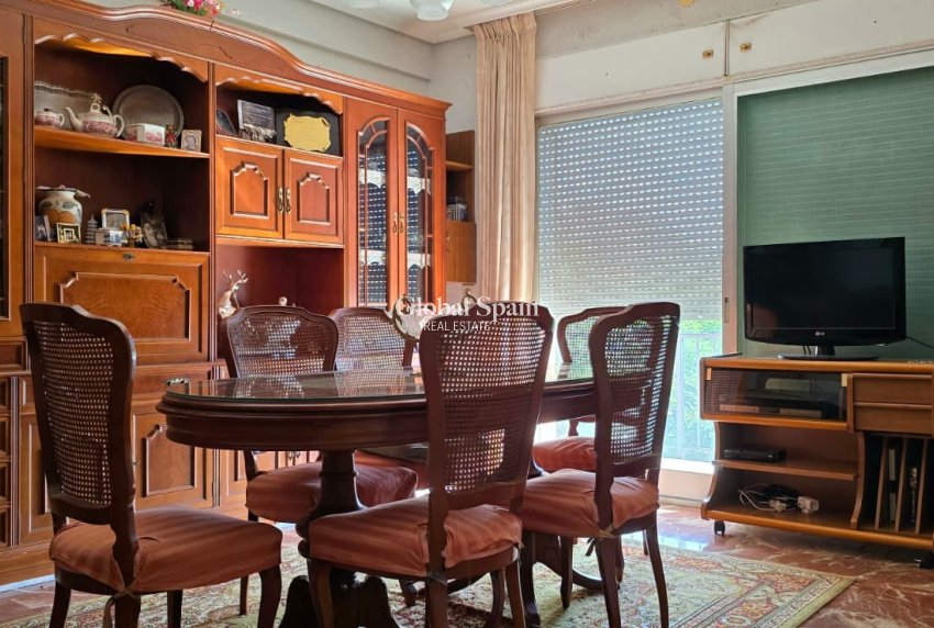 Resale - VILLA -
CALLOSA D'EN SARRIÀ - Callosa De Ensarrià