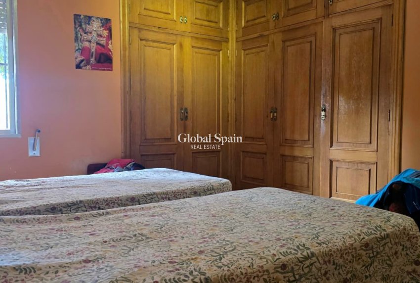 Resale - VILLA -
CALLOSA D'EN SARRIÀ - Callosa De Ensarrià