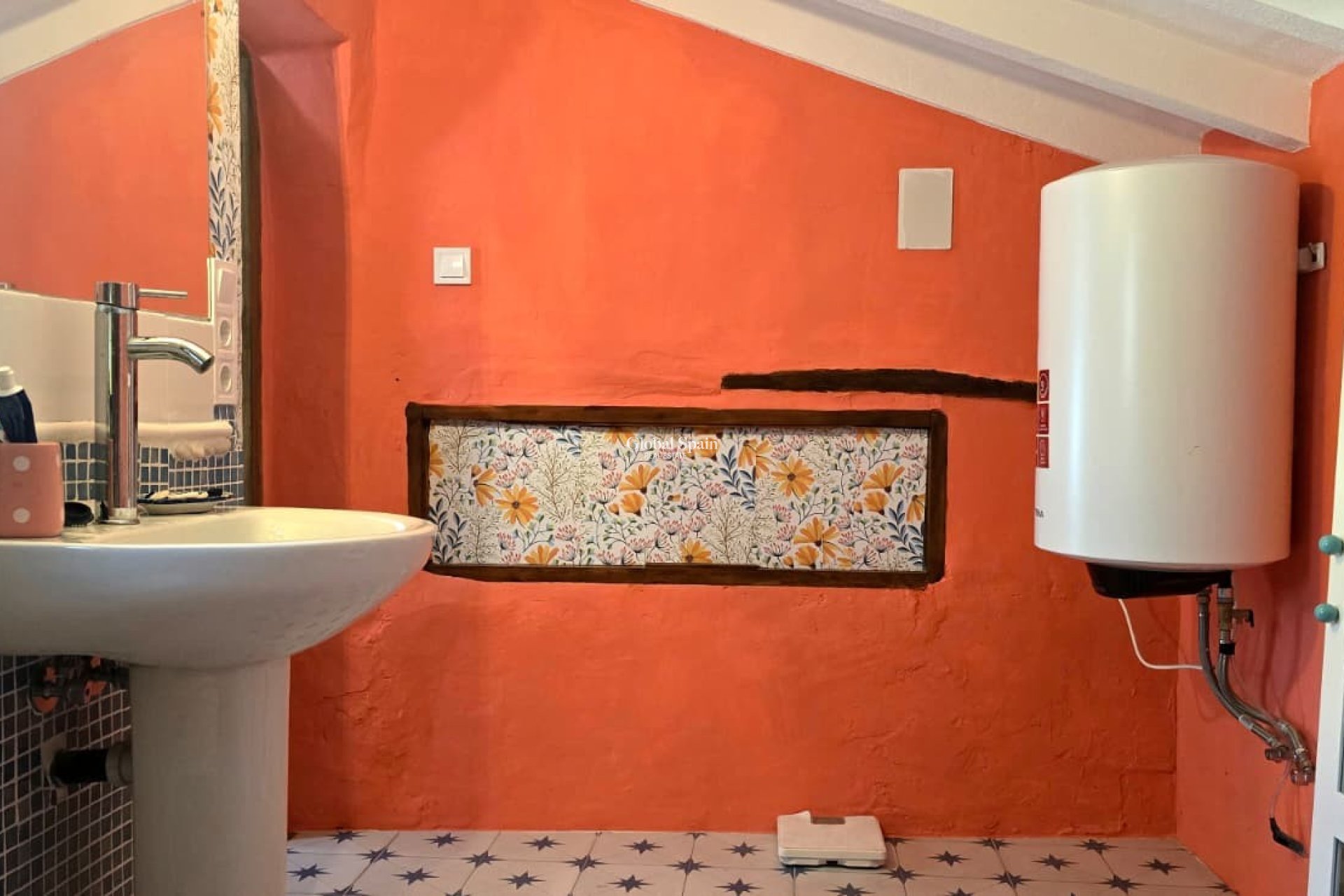 Resale - VILLA -
CALLOSA D'EN SARRIÀ - Callosa De Ensarrià