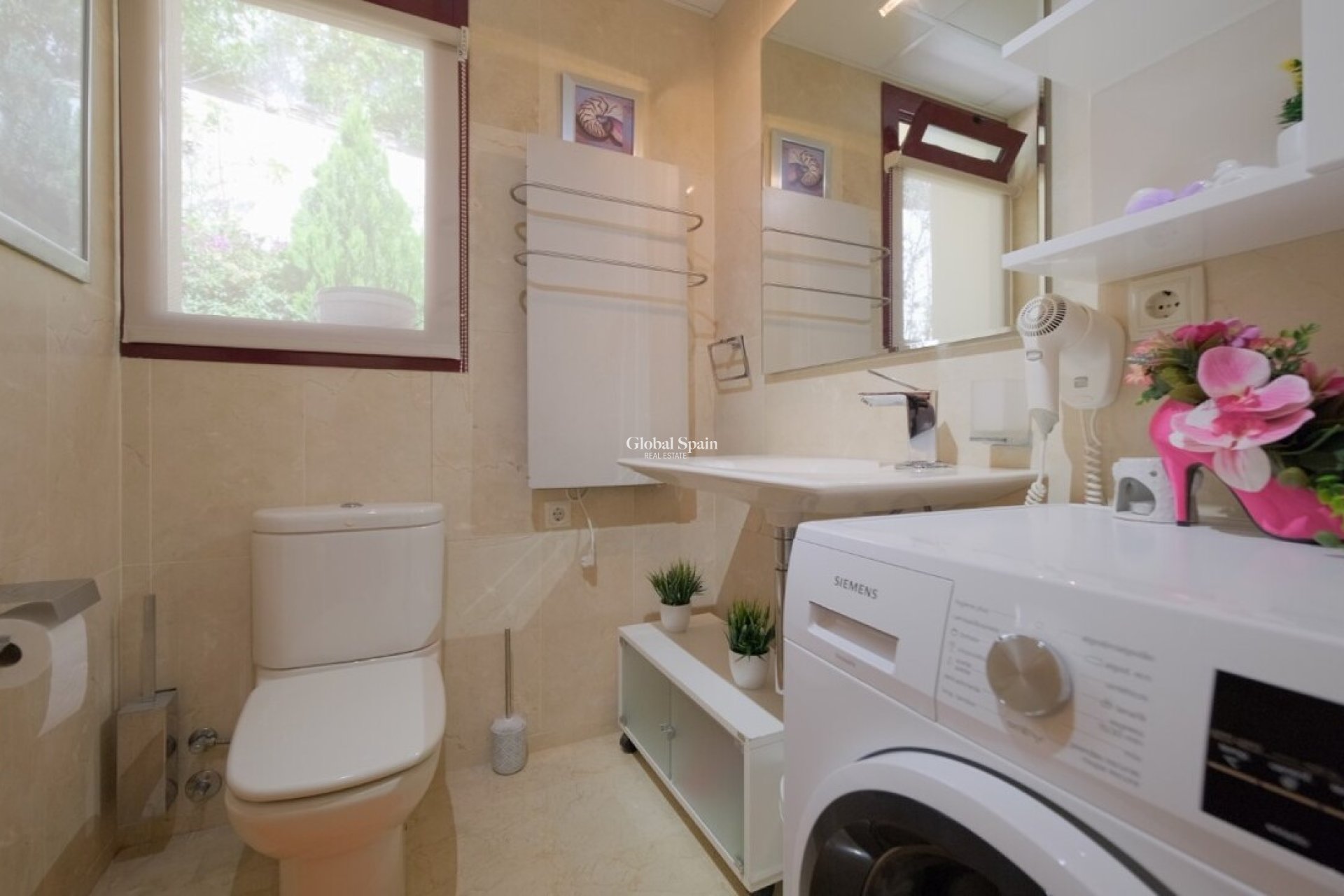 Resale - VILLA -
CALLOSA D'EN SARRIÀ - Costa Blanca