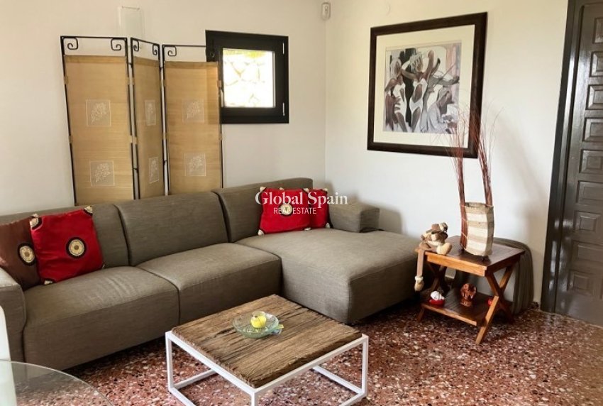 Resale - VILLA -
CALPE - Costa Blanca