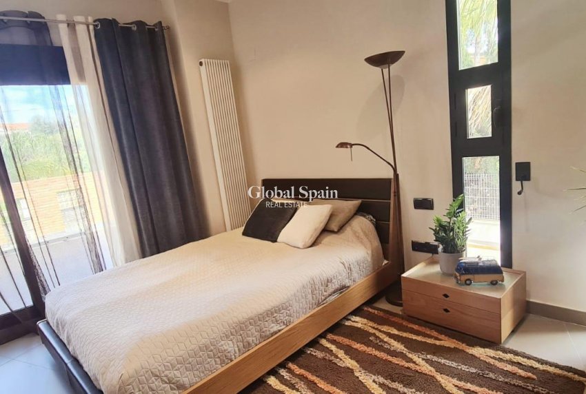 Resale - VILLA -
CALPE - Costa Blanca