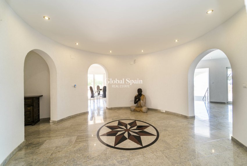 Resale - VILLA -
CALPE - Costa Blanca