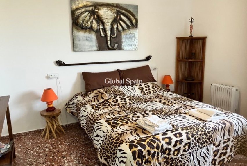 Resale - VILLA -
CALPE - Costa Blanca