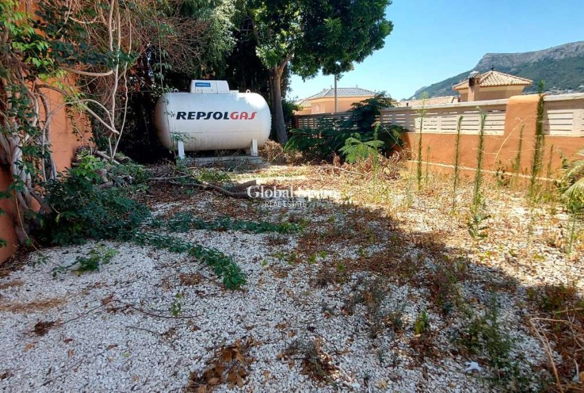 Resale - VILLA -
CALPE - Costa Blanca