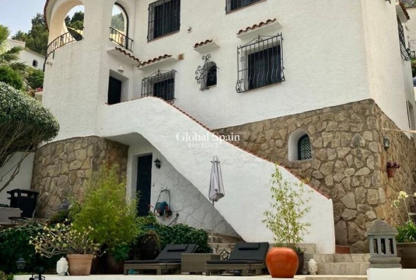 Resale - VILLA -
CALPE - Costa Blanca