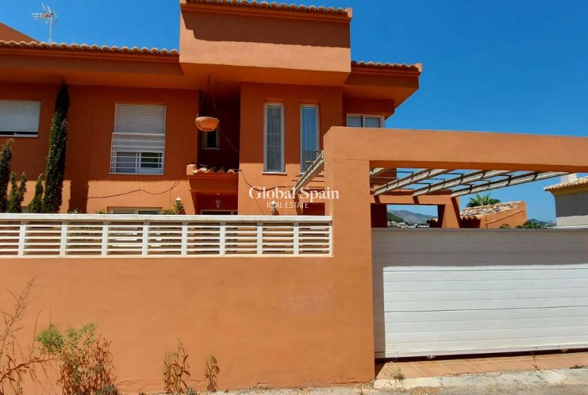 Resale - VILLA -
CALPE - Costa Blanca