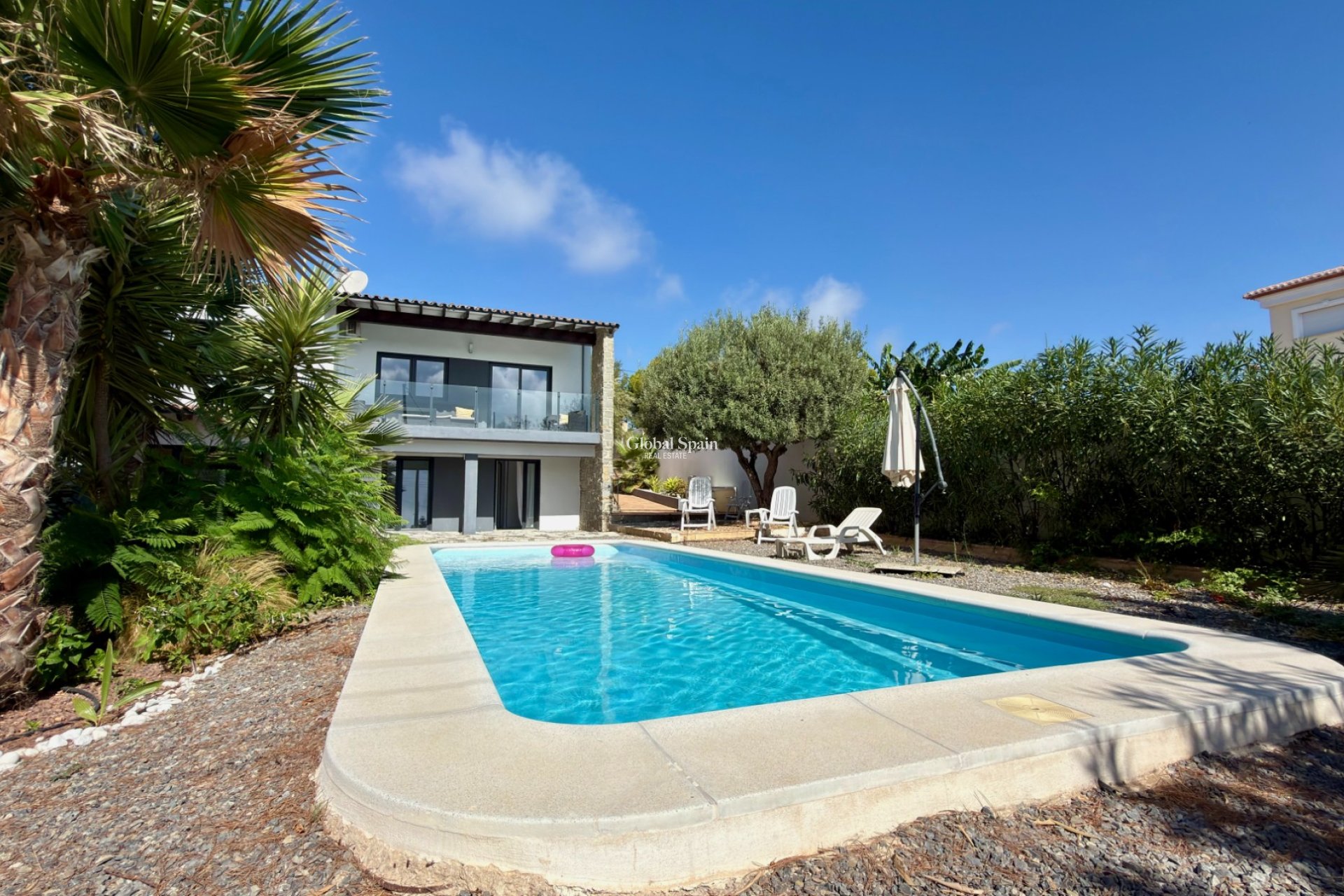Resale - VILLA -
CALPE - Zona Levante - Playa Fossa