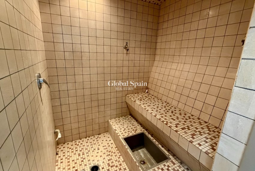 Resale - VILLA -
CALPE - Zona Levante - Playa Fossa