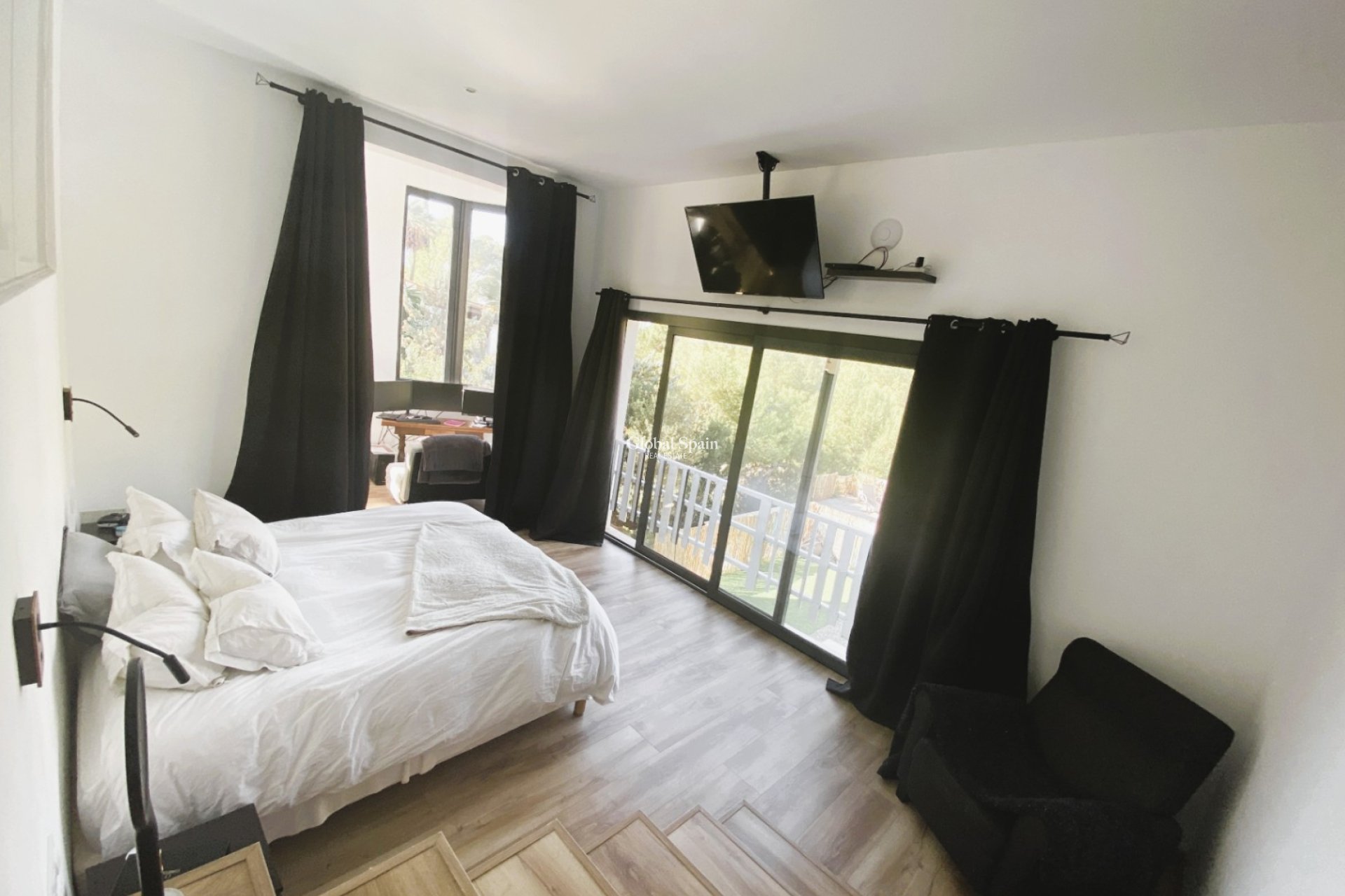 Resale - VILLA -
Calviá - Mallorca