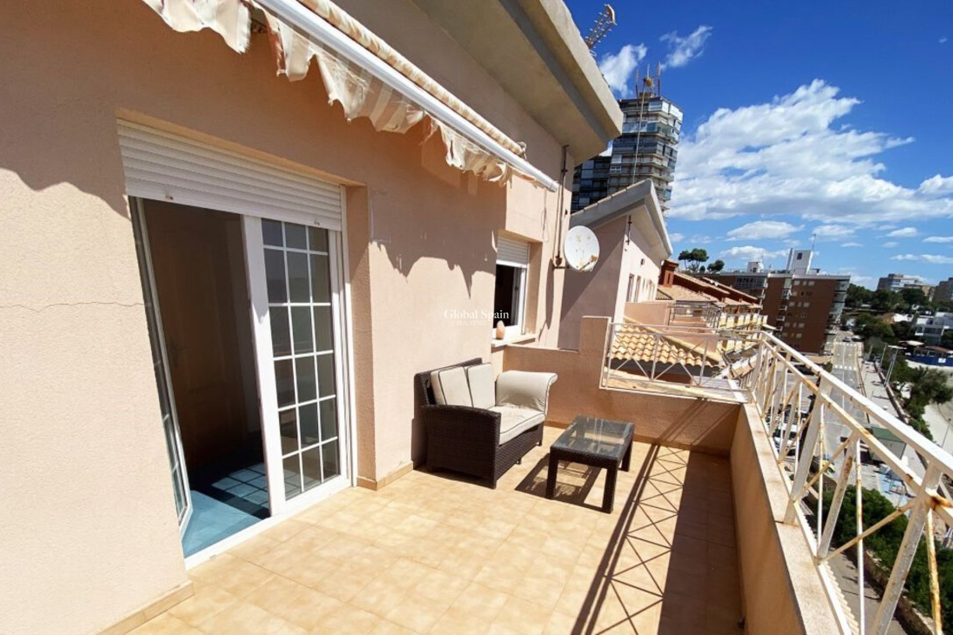 Resale - VILLA -
CAMPOAMOR - Costa Blanca