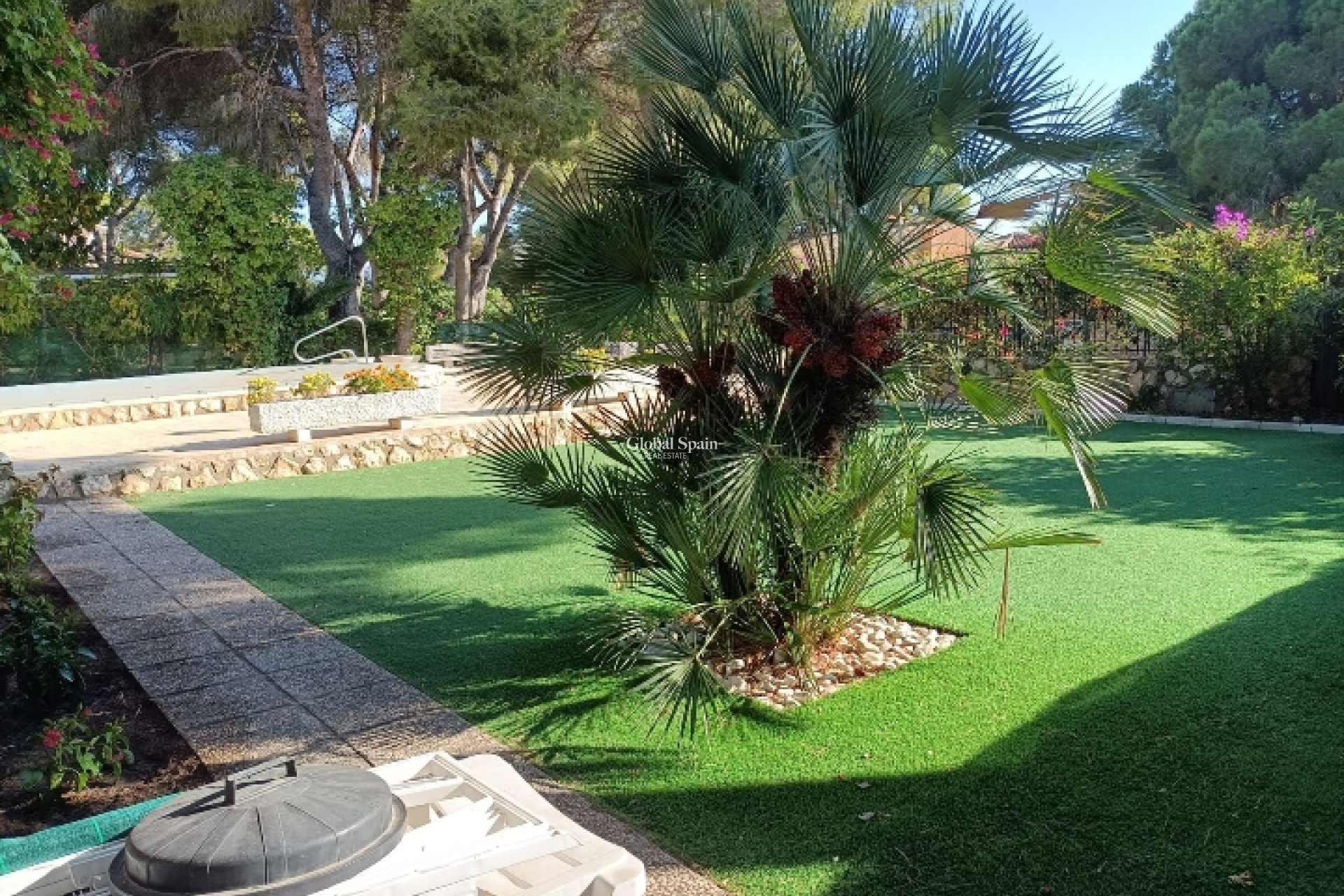 Resale - VILLA -
CAMPOAMOR - Costa Blanca