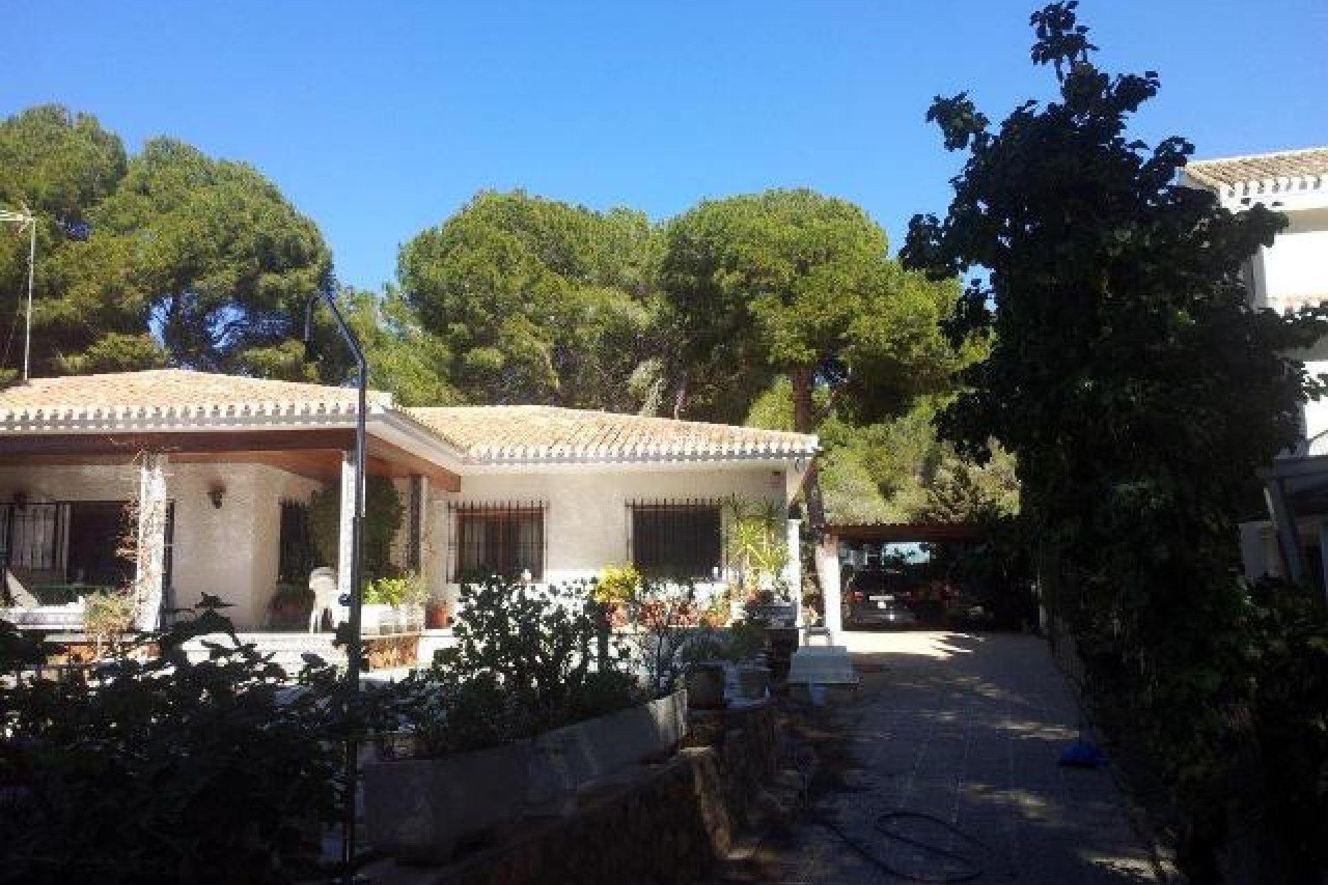 Resale - VILLA -
CAMPOAMOR - Costa Blanca