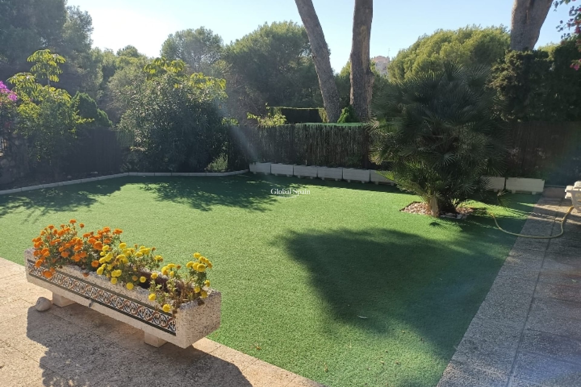 Resale - VILLA -
CAMPOAMOR - Costa Blanca