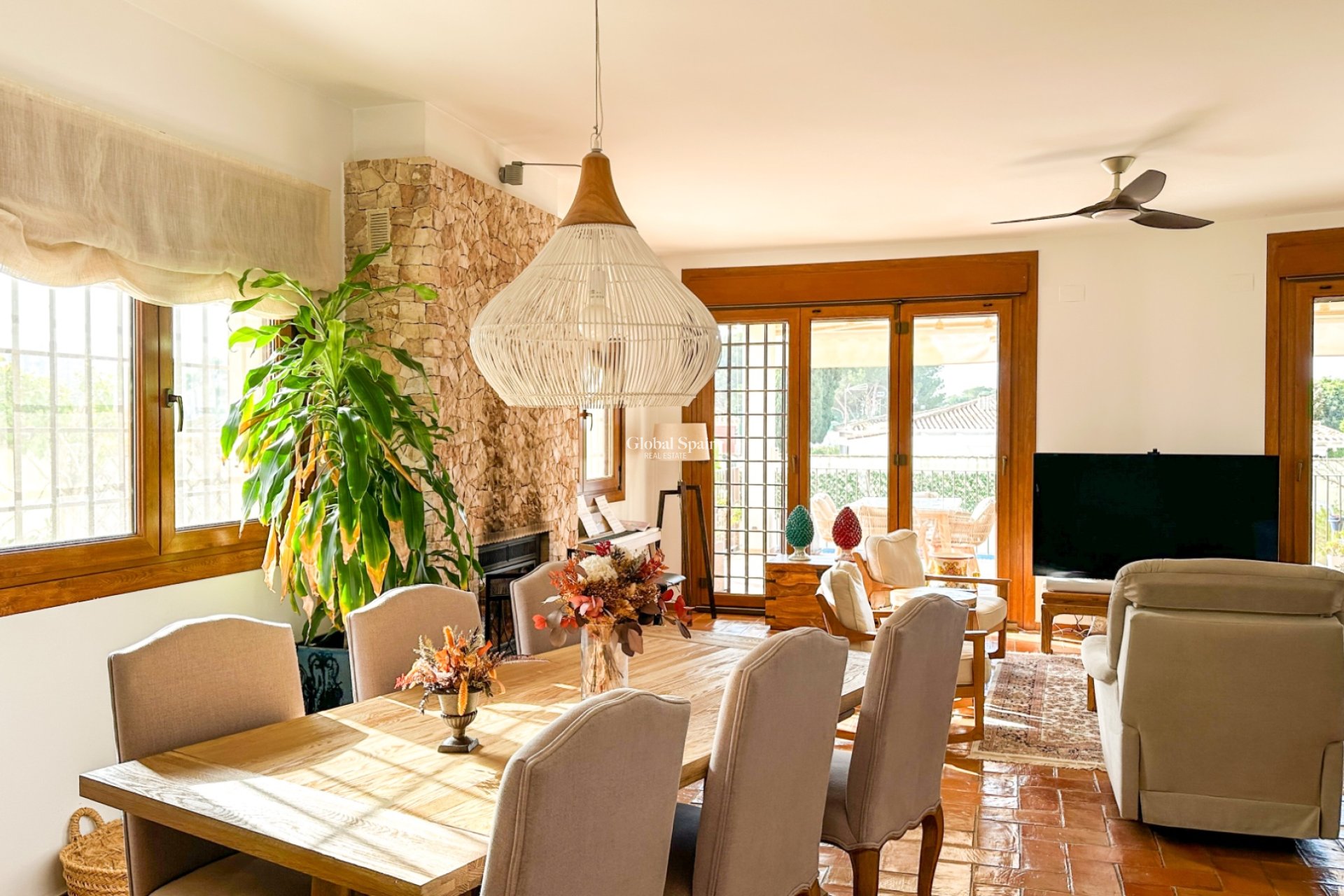Resale - VILLA -
CAMPOAMOR - Costa Blanca