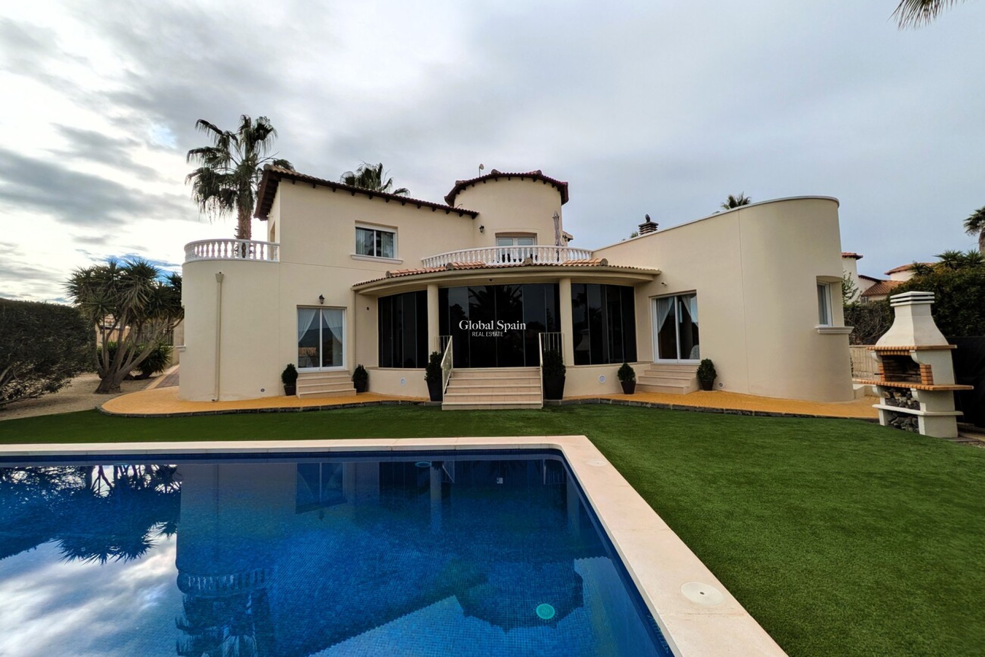 Resale - VILLA -
CAMPOS DEL RÍO - Campos del Rio
