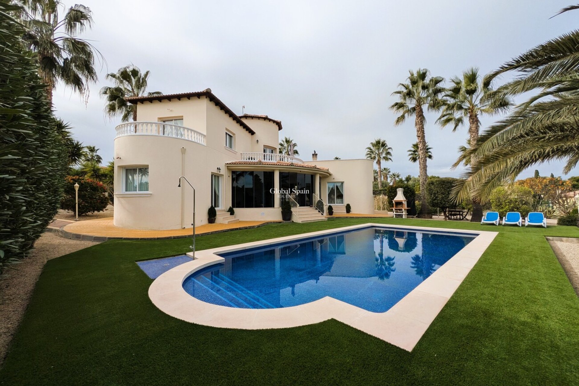 Resale - VILLA -
CAMPOS DEL RÍO - Campos del Rio