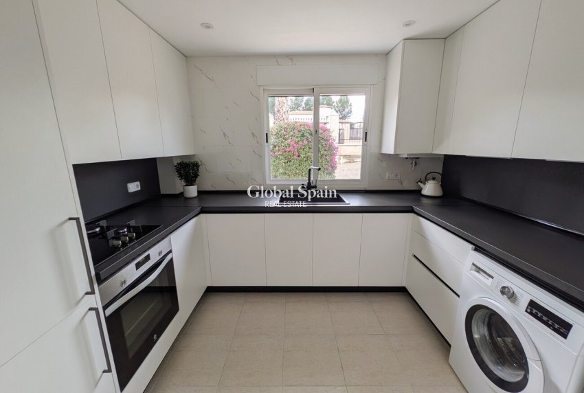 Resale - VILLA -
CAMPOS DEL RÍO - Campos del Rio